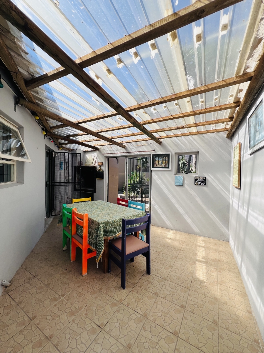 2 Bedroom Property for Sale in Pine Acres Western Cape